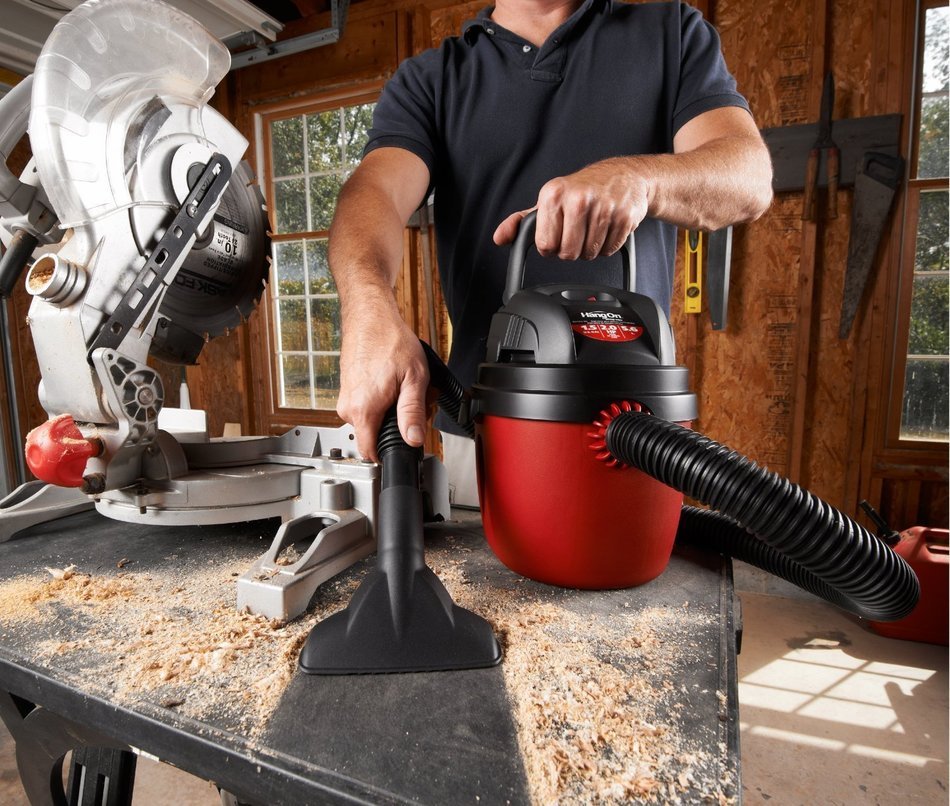 Shop-Vac 2012500 2.0-Peak Horsepower Hang On Wet/Dry Vacuum, 1.5-Gallon (Certified Refurbished) N4