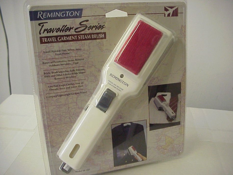 Remington Traveller Series - Garment Steam Brush SB-1BP