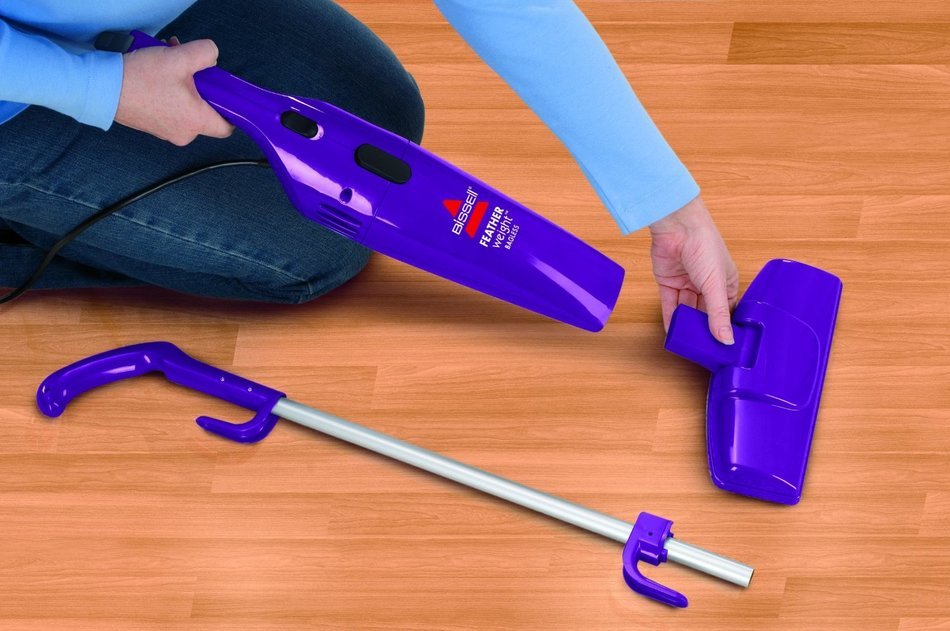 BISSELL 3106-Q Featherweight Lightweight Vacuum N5