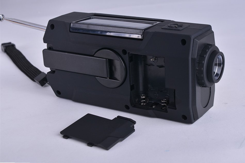 iRonsnow IS-090 Solar Hand Crank AM/FM/NOAA/WB Weather Radio, Self-Powered Dynamo 2000mAh Emergency Power Bank... N4