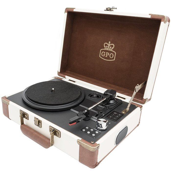 GPO Ambassador Bluetooth Turntable with Rechargeable Battery, 3-Speed, Built-In Stereo Speakers and USB Stick... N9