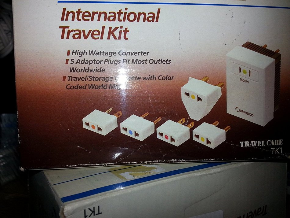 New Norelco INTERNATIONAL TRAVEL KIT/ Model TK 1 N2