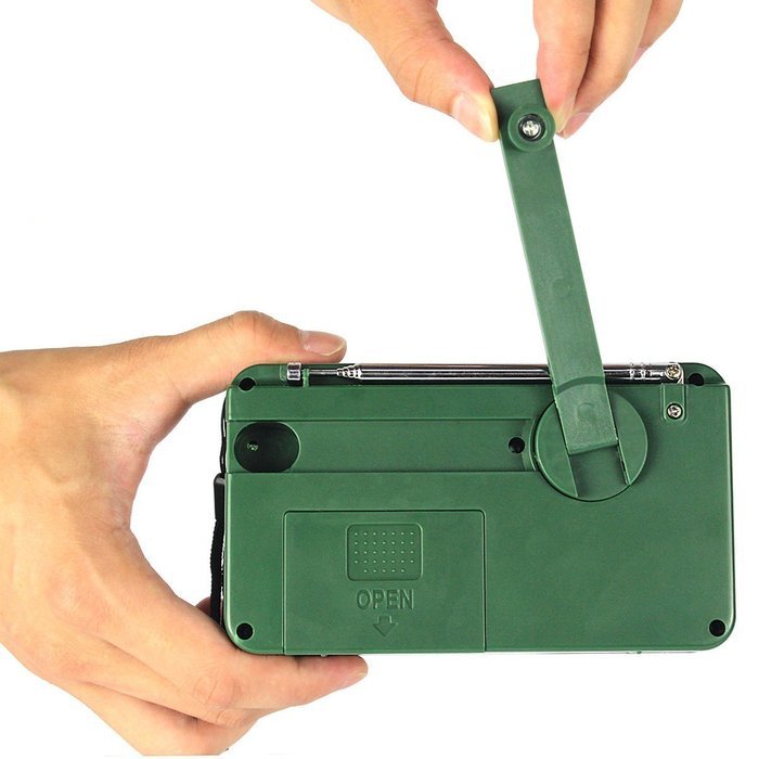 TIVDIO RD-369 Dynamo Emergency Solar Hand Crank Self Powered Analog FM/AM Radio LED Flashlight Smart Phone Charger... N8