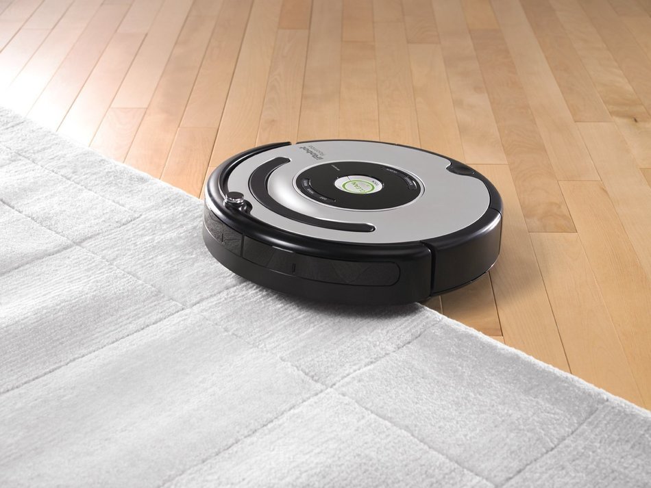 iRobot 560 Roomba Vacuuming Robot, Black and Silver