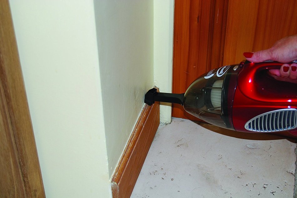 Ewbank HSVC3 Chilli 3 Combi-Stick/Handheld Vacuum, Red Finish - Corded N7
