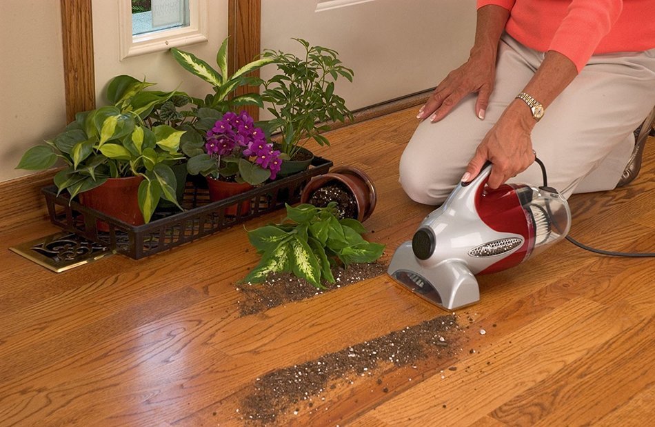 Dirt Devil Classic 7 Amp Bagless Handheld Vacuum, M0100 - Corded N3