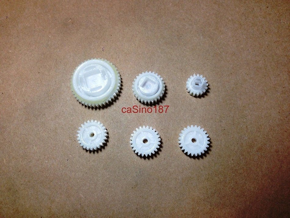 iRobot Roomba 600/700 Series Brush Gears Works with Gray CHM (select 500 series) N2