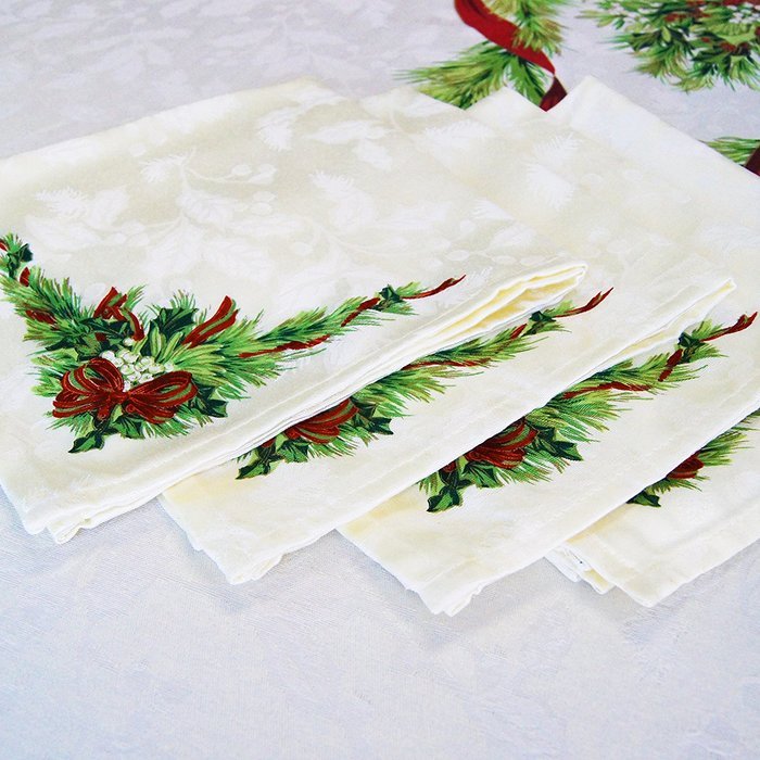 Benson Mills Christmas Ribbons Engineered Printed Fabric Napkins, Set of 4, 19x19 N2