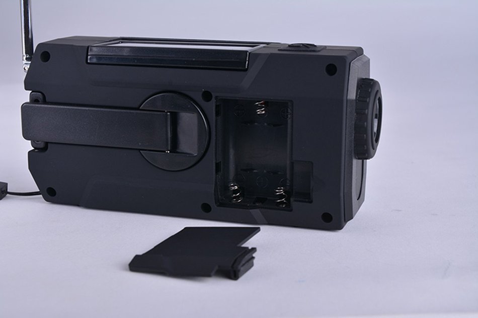 iRonsnow IS-090 Solar Hand Crank AM/FM/NOAA/WB Weather Radio, Self-Powered Dynamo 2000mAh Emergency Power Bank... N11