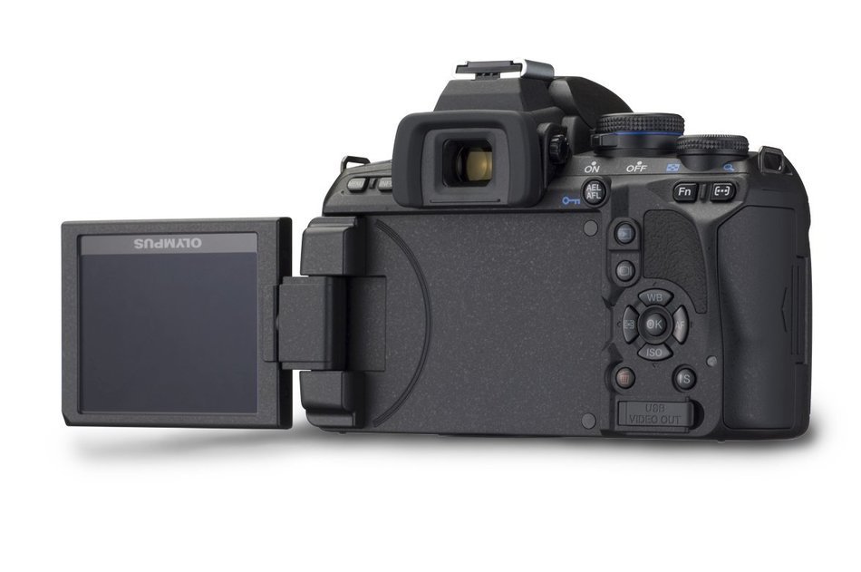 Olympus Evolt E620 12.3MP Live MOS Digital SLR Camera with Image Stabilization and 2.7 inch Swivel LCD (Body Only) N2