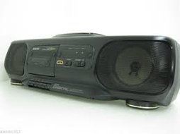 Sanyo MCD-Z11 BASSXPANDER Sound System N2