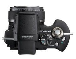 Olympus SP-560UZ 8MP Digital Camera with Dual Image Stabilized 18x Optical Zoom N2