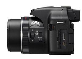 Panasonic DMC-FZ150K 12.1 MP Digital Camera with CMOS Sensor and 24x Optical Zoom (Black) (Discontinued by Manufacturer) N9