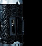 Fujifilm X100S 16 MP Digital Camera with 2.8-Inch LCD (Silver) (OLD MODEL) N18