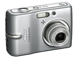 Nikon Coolpix L10 5MP Digital Camera with 3x Optical Zoom N2