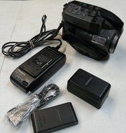 Panasonic PV-L580D Compact VHS/VHS-C Palmcorder Camcorder Bundle N4
