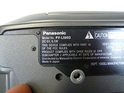 Panasonic PV-L580D Compact VHS/VHS-C Palmcorder Camcorder Bundle N6