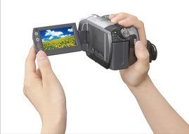 Sony DCR-SR60 30GB 1MP Hard Disk Drive Handycam Camcorder with 12x Optical Zoom (Discontinued by Manufacturer) N7