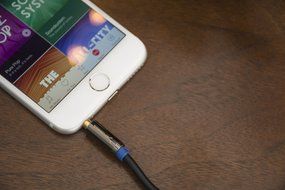 Sabrent 3.5mm Gold Plated Premium Auxiliary Male To Male AUX Cable [Step Down Design] 3 Feet (CB-AUX1) N6
