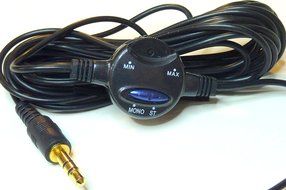 3.5mm Stereo Extension Cord w/ Volume Control &amp; Mono / Stereo Switch - 10' : 70-023 (1) N3