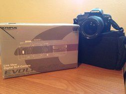 Olympus E-420 Black SLR Digital Camera with 14-42mm Zoom Lens &amp; 2.7" LCD N5