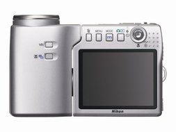 Nikon Coolpix S10 6MP Digital Camera with 10x Vibration Reduction Zoom N2