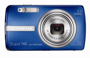 Olympus Stylus 740 7.1MP Digital Camera with Digital Image Stabilized 5x Optical Zoom (Silver) N2