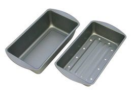 OvenStuff Non-Stick 9.25 Inch x 5.25 Inch x 2 Inch Meatloaf Pan with Fat-A-Way Insert