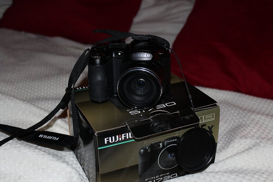 Fujifilm Finepix S1730 Digital Camera