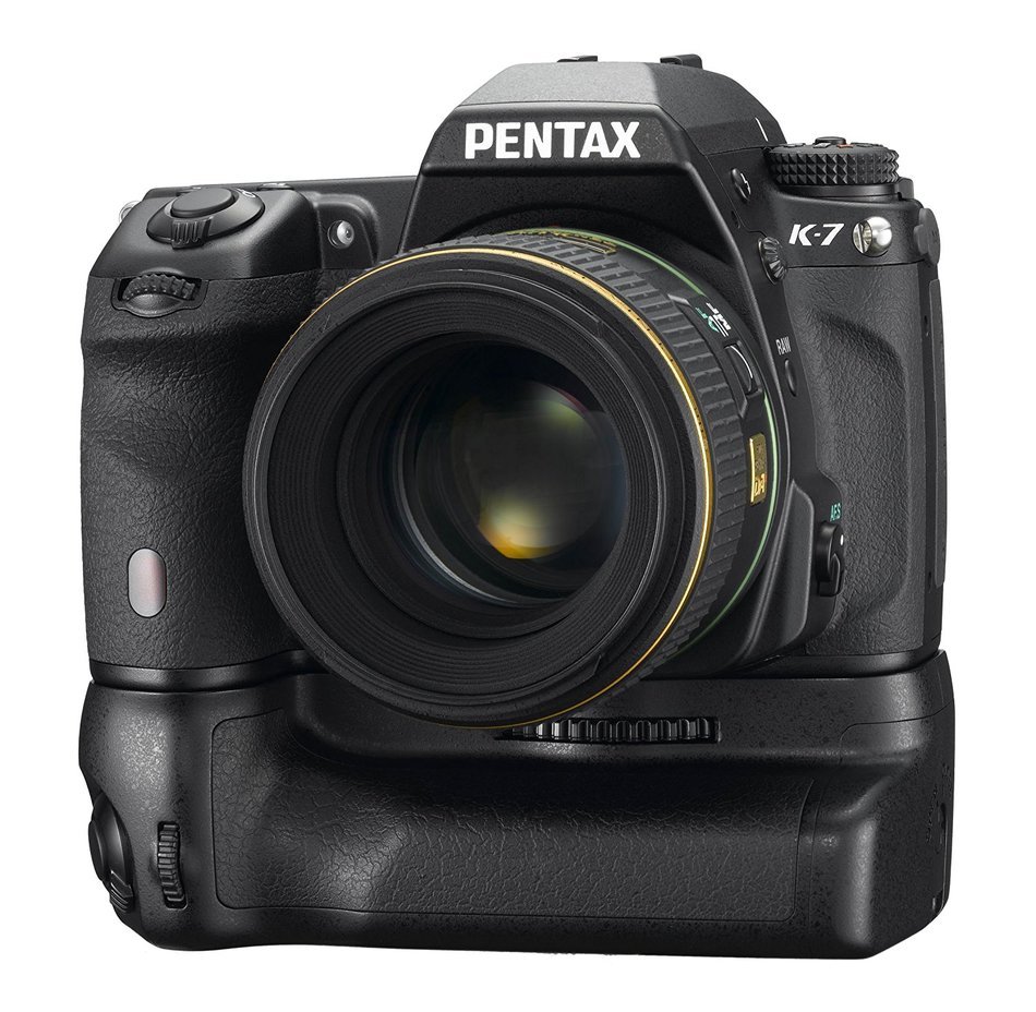 Pentax K-7 14.6 MP Digital SLR with Shake Reduction and 720p HD Video (Body Only) N7