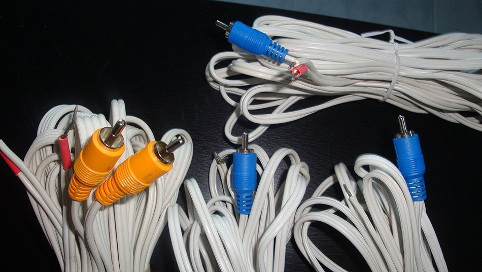BOSE SPEAKER CABLE/bare wire/white 18'+ N2