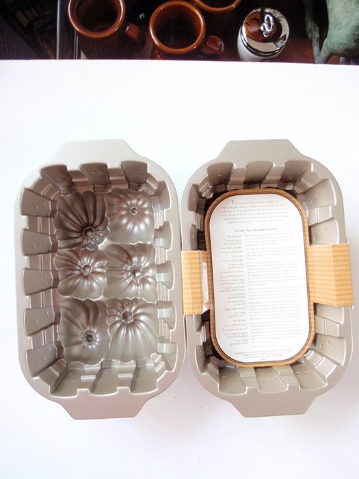 nordic-ware-williams-sonoma-pumpkin-harvest-patch-baking-loaf-pan-n8