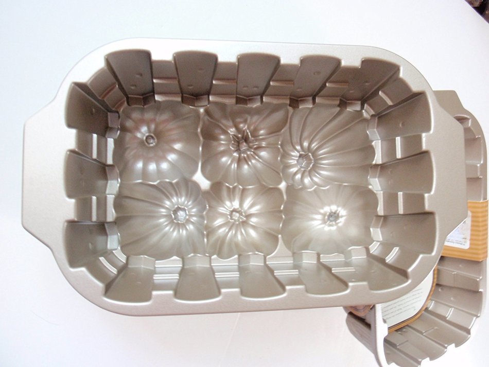 nordic-ware-williams-sonoma-pumpkin-harvest-patch-baking-loaf-pan-n9