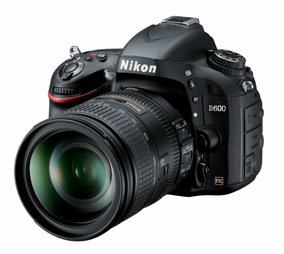 Nikon D600 24.3 MP CMOS FX-Format Digital SLR Camera (OLD MODEL) N8