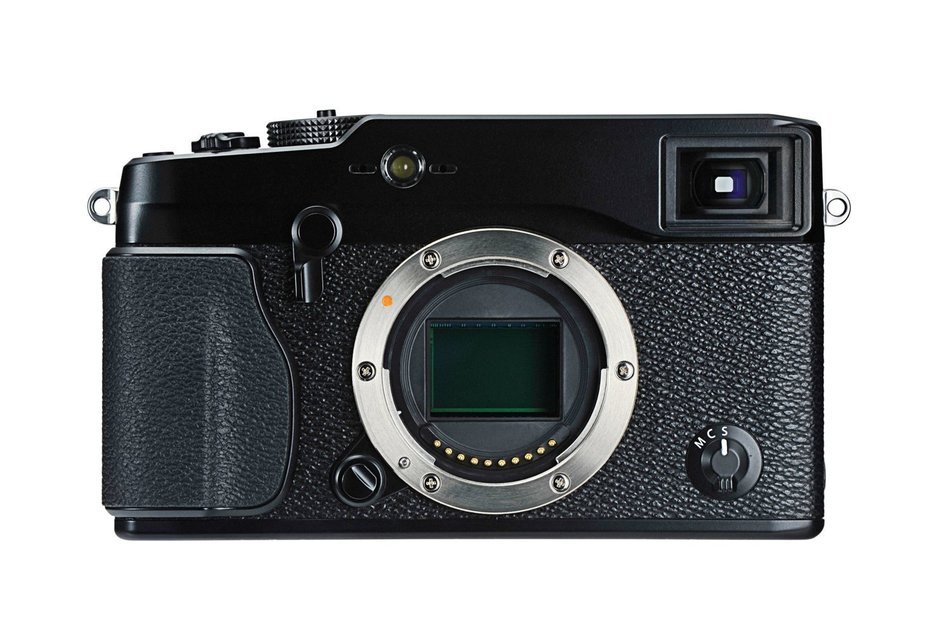 Fujifilm X-Pro 1 16MP Digital Camera with APS-C X-Trans CMOS Sensor (Body Only) (International Model) No Warranty