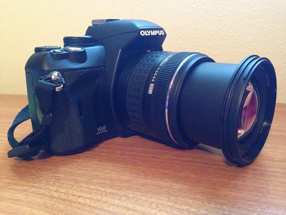 Olympus E-420 Black SLR Digital Camera with 14-42mm Zoom Lens & 2.7" LCD N2