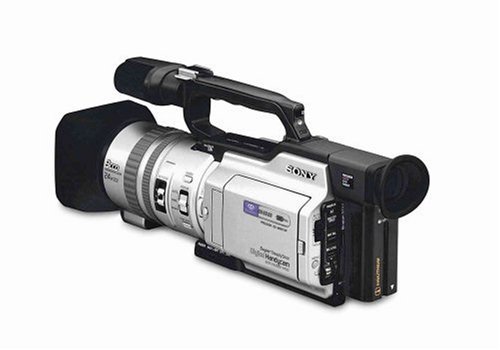 Sony DCRVX2000 MiniDV Digital Camcorder with 2.5" LCD, Memory Stick & BuiltIn Digital Still Mode (Discontinued... N2