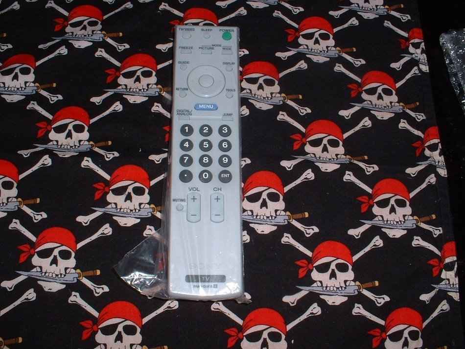 SONY REMOTE CONTROL RM-YD005 OEM Original Part: 1-479-686-21