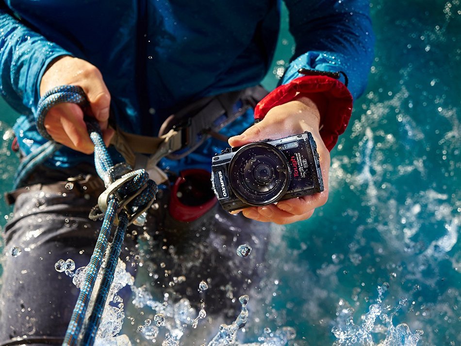 Olympus TG-3 Waterproof 16 MP Digital Camera (Black) (Discontinued by Manufacturer) N16