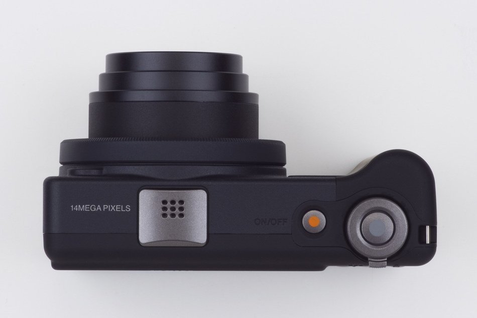 Pentax Optio RZ10 14 MP Digital Camera with 10x Optical Zoom with CCD Shift Stabilization and 2.7-Inch LCD (Black) N7