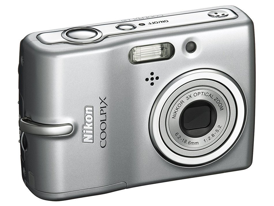 Nikon Coolpix L10 5MP Digital Camera with 3x Optical Zoom N8