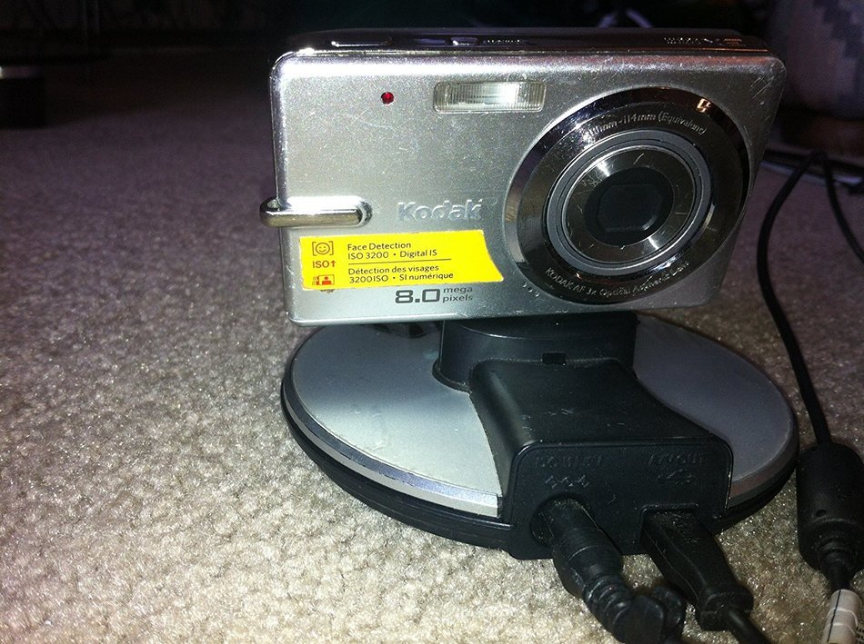 Kodak EasyShare M883 8MP 3x Optical/5x Digital Zoom HD Camera (Silver) N2