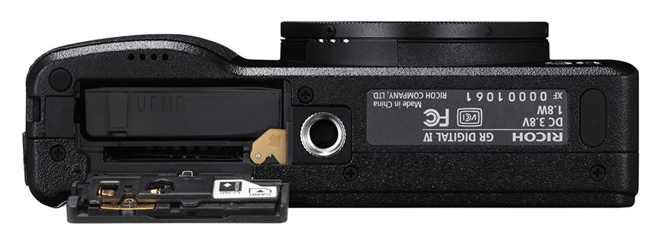 RICOH Degital Camera GR DIGITAL IV [International version, No warranty] N8
