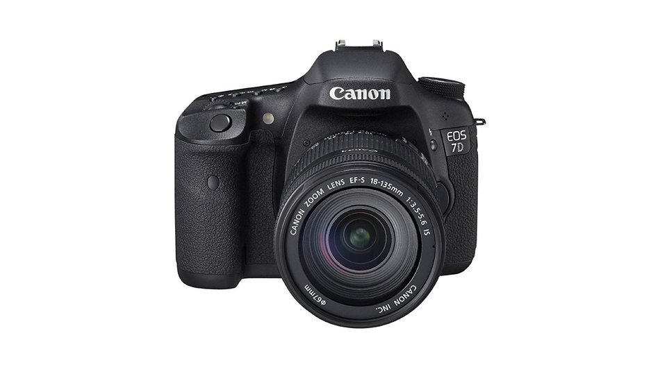 Canon EOS 7D Digital Camera with 18-135mm f/3.5-5.6 IS Lens Kit N7