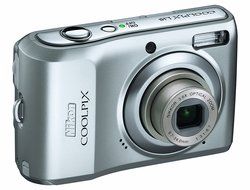 Nikon Coolpix L19 8MP Digital Camera with 3.6 Optical Zoom and 2.7 inch LCD (Silver) N2