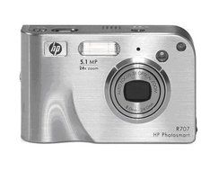 Photosmart R707 digital camera with HP Instant Share