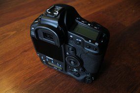 Canon EOS-1D C Cinema Camera Body N9