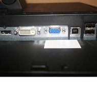 Dell P2210F 22&quot; WideScreen Screen 1680 x 1050 Resolution LCD Flat Panel Monitor N3