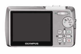Olympus Stylus 740 7.1MP Digital Camera with Digital Image Stabilized 5x Optical Zoom (Silver) N5