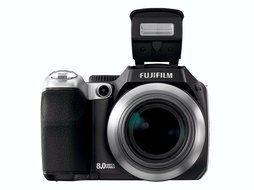 fuji s8000fd FinePix 8MP Digital Camera,18x optical zoom,Dual Image Stabilization,2.5-inch LCD ,electronic viewfinder...